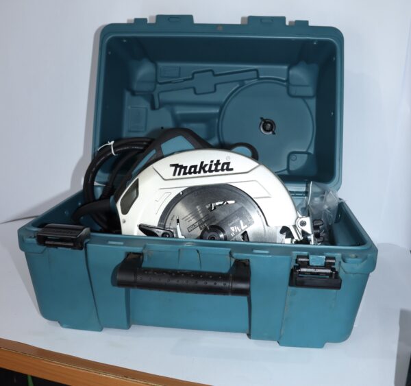 Sierra circular 1600W Makita - Imagen 2